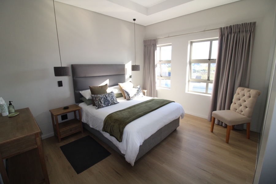 4 Bedroom Property for Sale in Kingswood Golf Estate Western Cape